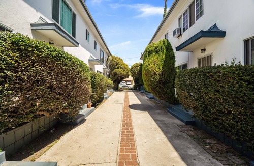 Mar Vista Apartment | The Inglewood 4A