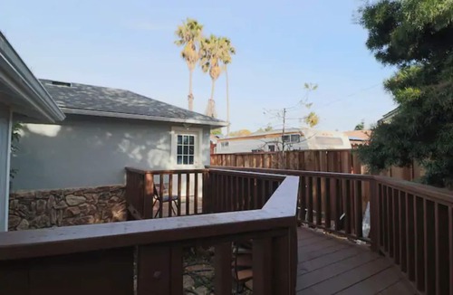 Vallejo Apartment | The Master's Bed & Bath Guest Suite!