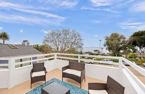 Summerland House | The Narrows A Summerland Beach Home