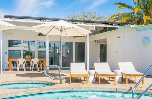 Racquet Club Estates House | The North Starr ~ A Modern Luxury Escape
