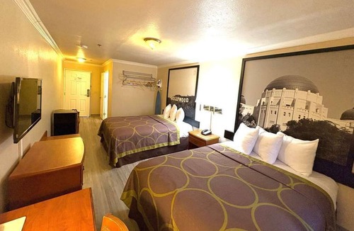 Little Armenia Hotel | The Onyx Hotel Hollywood