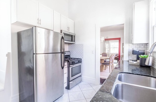 Downtown Sacramento House | The Parlor House @ Mansion Flats