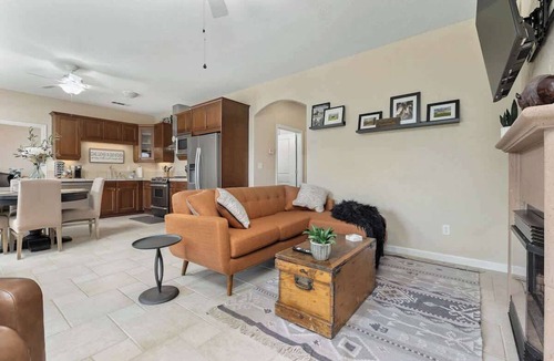 Springville House | The Ranch Guesthouse, wake up to serenity!