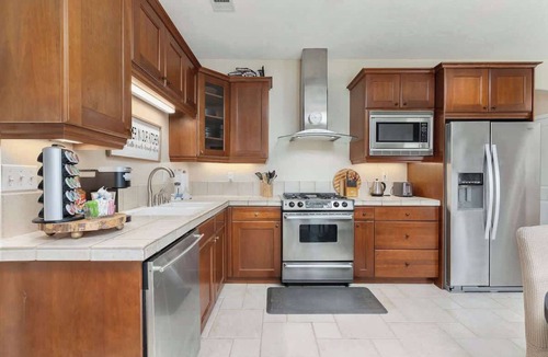 Springville House | The Ranch Guesthouse, wake up to serenity!