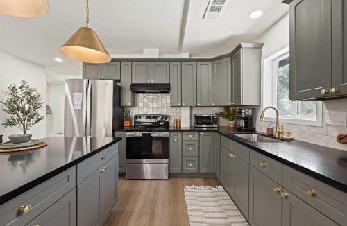 Three Rivers House | The River House