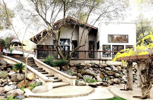 Three Rivers House | The River Palace - A Genius Getaway