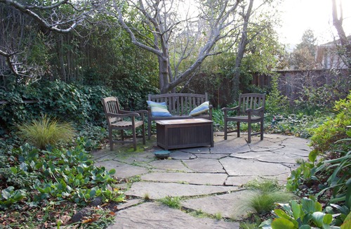 San Anselmo House | The Tudor Rose - A classy, comfortable getaway