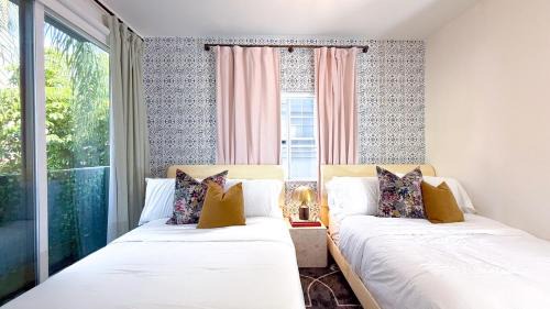 Beverly Hills Apartment | The Venus Beverly Hills Designer Chic Haven