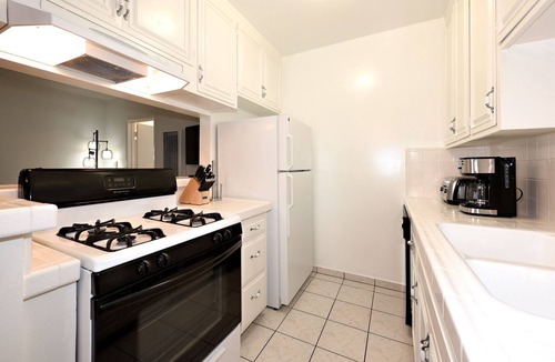Palms Apartment | The Vinton #9