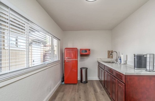 Livermore House | This house is a 4 bedroom(s), 2 bathrooms, located in Livermore, CA.