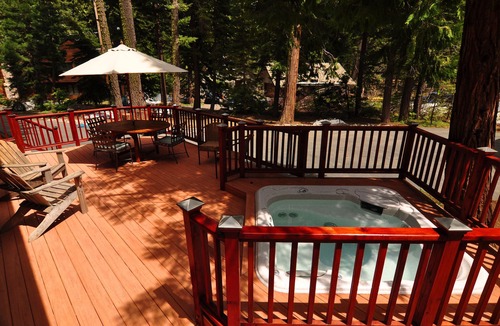 Timberland House | Timberland Retreat - Tahoe City West Shore 4 BR 4 Bath with private hot tub - Sleeps 9