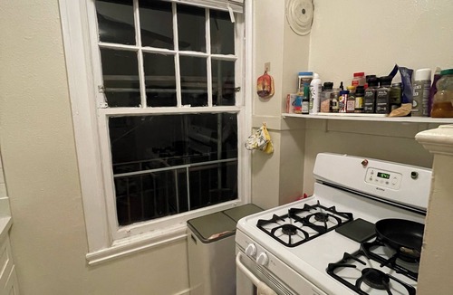 Marina District Apartment | Top Floor 1-bedroom Chic Elegant ApartmentWalking Score 99!