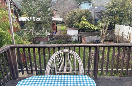 Guerneville Cottage | Tranquil cottage just a short walk to the Russian River in Guerneville