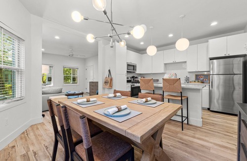 Downtown Sacramento Apartment | Tranquil Midtown Haven with Tree-Lined Charm