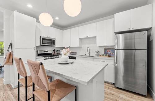 Downtown Sacramento Apartment | Tranquil Midtown Haven with Tree-Lined Charm