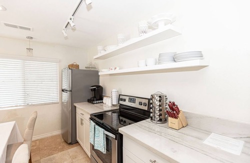 Poway House | Tranquil Private North San Diego Cottage/Guest 1 House