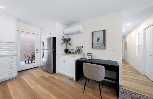 Mission Hills Apartment | Trendy Mission Hills Condo: 2 Bedrooms w/Parking