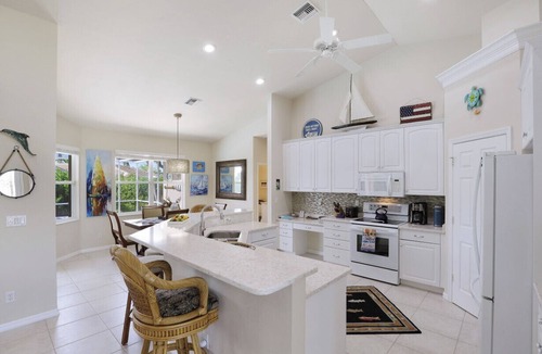 Marco Island House | Tropical Island Retreat! Early check-in/Late check-out! Click 3rd pic for video!