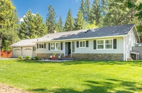 Ponderosa Palisades House | Truckee Mountain Retreat Family-Friendly 3BR-2BA