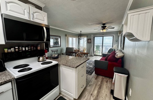 Duck Condo | Truly Oceanfront, newly renovated. The Penthouse in Duck, Amazing Ocean Views!