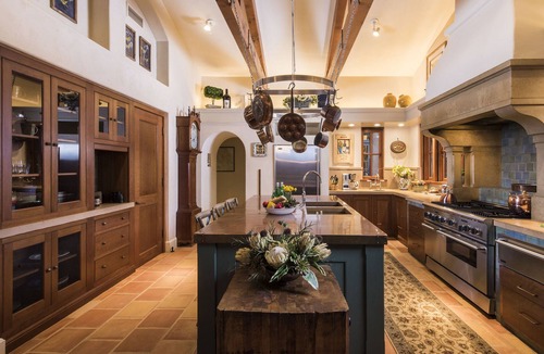 Glen Ellen House | Tuscan Wine Country Elegance