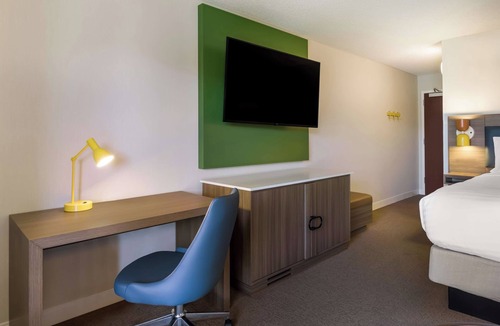 Oyster Point Hotel | Unwind by the Bay with Stunning San Francisco Views! Pet-friendly Property!