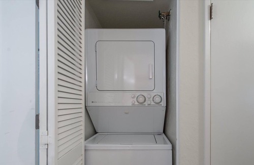 Carnelian Woods Condo | Updated and Lovingly Appointed Lofted Townhome