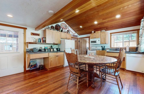 South Lake Tahoe House | Updated Tahoe Home with Hot Tub On Bus Route to Stateline & Skiing
