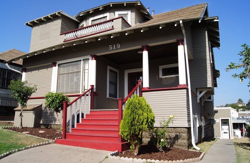 Grant Hill Condo | Upgraded Unit w/Bay & Bridge Views. Close to DT, Conv Ctr, Zoo, Beaches, Parks.