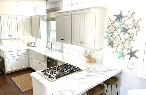 Leucadia House | Upscale home: walk to beaches, restaurants, exceptionally clean!