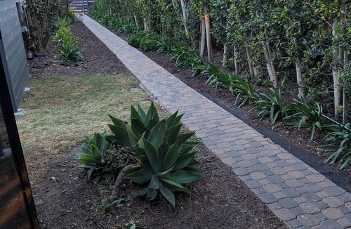Mar Vista House | Venice beach home with huge fenced yard, hot tub, safe, quiet, parkingn