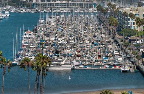 Marina del Rey Apartment | Venice Beach Lux Retreat Coastal Apartment Haven