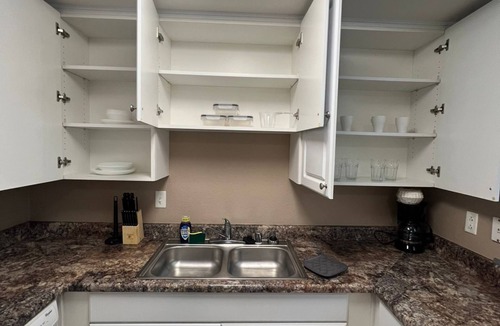 University City Apartment | Veranda La Jolla: Bright & Cozy 1-Bedroom in San Diego