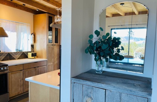 Morongo Valley House | Verdin's Nest - Romantic Retreat W/Hot Tub Under The Stars! 1 Bedroom Home by RedAwning