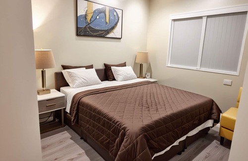 Pico-Union Hotel | Vibrant 3BR Apart-Hotel Spacious Comfort in Central Los Angeles