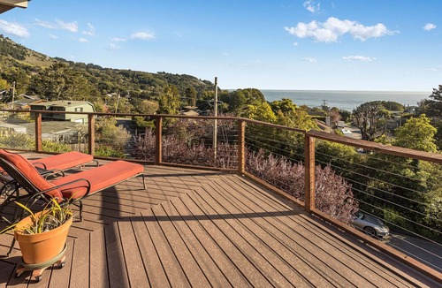 Stinson Beach House | Views galore nestled on the hill above town