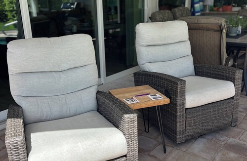 Kings Lake House | VILLA BELLY :-) heated pool. free WIFI, very private, Garage, BBQ, Kings Lake