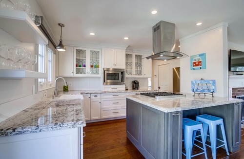Village of La Jolla House | Village Life -Walk to shops, restaurants and the beach.