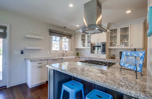 Village of La Jolla House | Village Life -Walk to shops, restaurants and the beach.