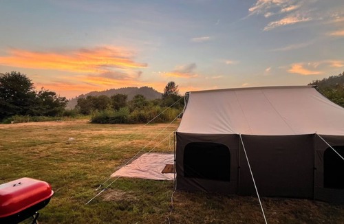 Klamath Apartment | Vista Glamping Tent!