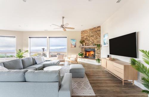 Ramona House | Vista Grande home