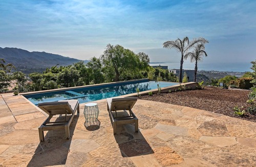 Riviera House | Vista Retreat - Magical Setting on the Riviera!