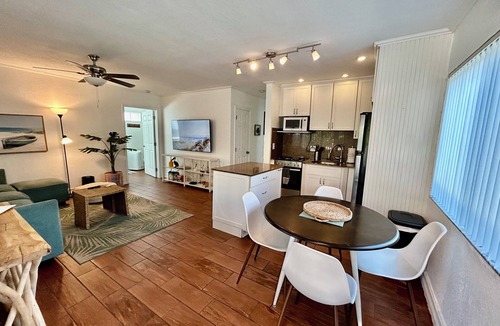 North Beach House | Walnut Beach Bungalow