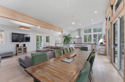 Yosemite West House | Wander Yosemite Park w/Forest View – 3 Bedrooms, Sleeps 8