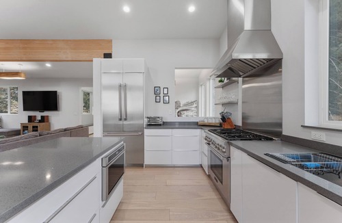 Yosemite West House | Wander Yosemite Park w/Forest View – 3 Bedrooms, Sleeps 8