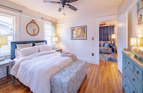Fresno House | Warm 3-Bedroom Bungalow in Historic Tower District