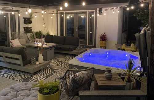 Old Towne House | Warm, Family home near the Beach, Pier and Shops