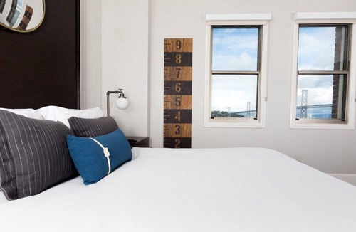 South Beach Hotel | Waterfront Queen Room w/Free Breakfast & Bay View | 1 Mile to Oracle Park