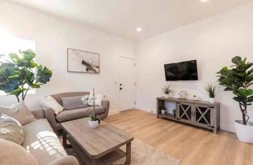 Westminster House | WE12-Little Saigon Modern Home 3Beds-2Baths