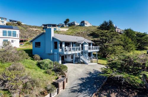 Dillon Beach House | Whale Watch FANTASTIC VIEWS Game Room Dog Friendly